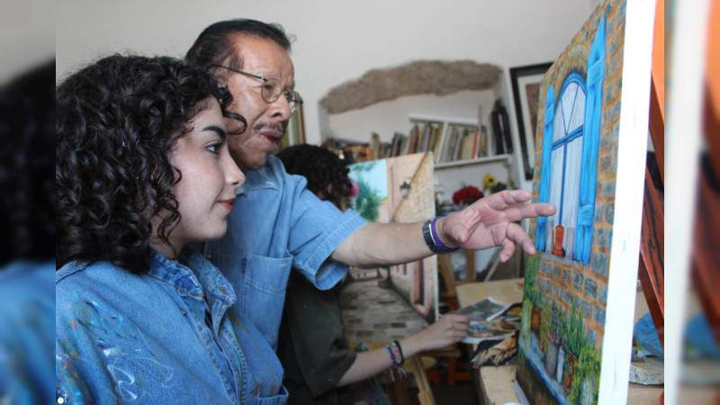 Prado Velázquez, cuarenta años formando pintores y grabadores en la Casa de la Cultura - Foto 0 