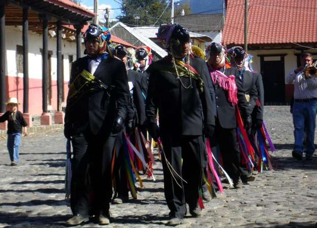 Danza Los Negritos de  la comunidad de Zacán  