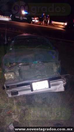 Cuatro muertos y cinco heridos deja volcadura en Ecuandureo, Michoacán - Foto 4 
