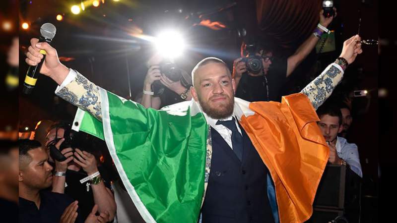 Conor McGregor insinúa que peleará en WWE 