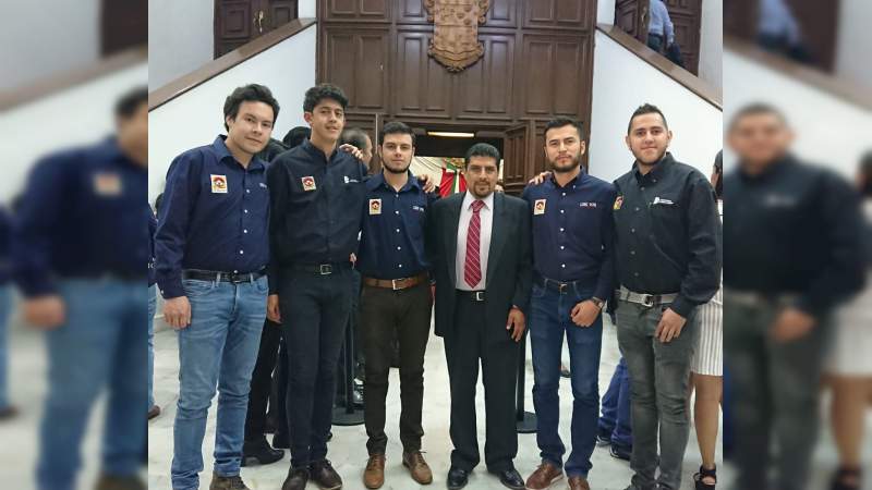 Entregan reconocimiento a estudiantes del Instituto Tecnológico de Ciudad Hidalgo 