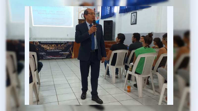 Magistrados del Poder Judicial de Michoacán comparten su experiencia con estudiantado, en ciclo de conferencias - Foto 3 
