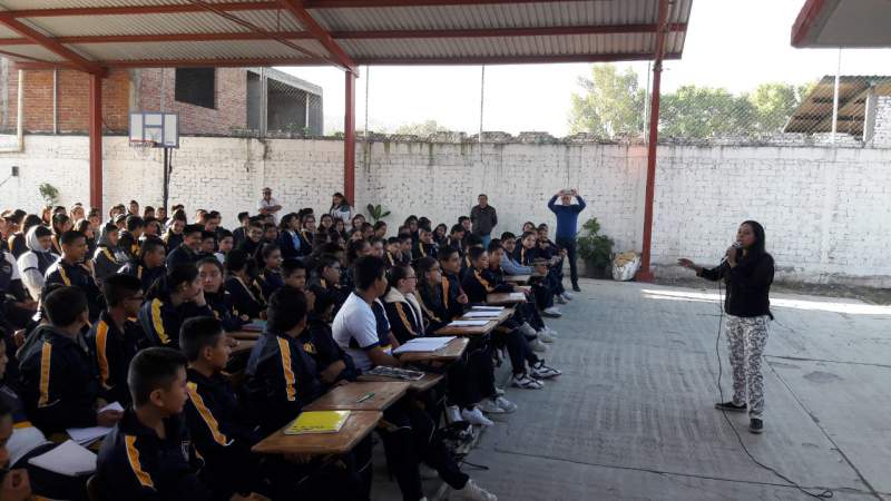 Adolescentes de Tarímbaro, reciben taller sobre manejo de las emociones 