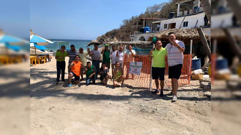 Instala Partido Verde contenedores recolectores de plásticos en playas de Michoacán - Foto 0 