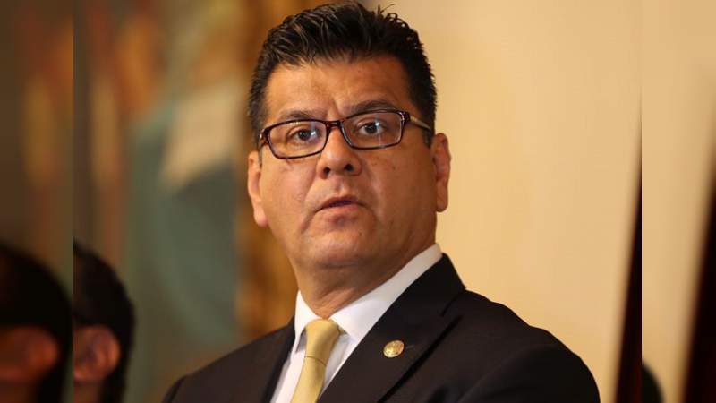 Pese a ya no ser funcionario, Juan Bernardo Corona hace uso de recursos de la SSP Michoacán 