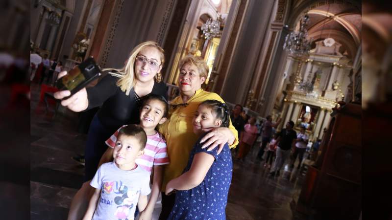 Disfrutan turistas Días Santos en Morelia - Foto 3 