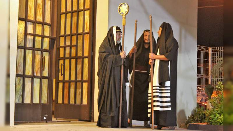 Muy buenas representaciones bíblicas por parte del cuadro de actores de la Parroquia del Divino Niño - Foto 2 