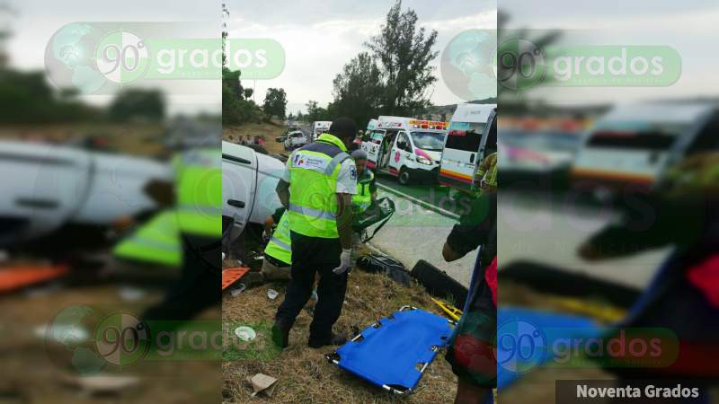 Una muerto y cuatro heridos saldo de accidente en Zacapu, Michoacán  - Foto 0 