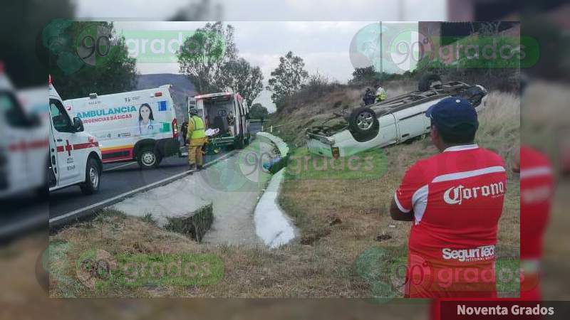 Una muerto y cuatro heridos saldo de accidente en Zacapu, Michoacán  - Foto 1 