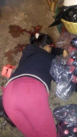 Au! 16+  Lister over Policias: Somos una fuerza federal que desarrolla en todo el territorio nacional funciones de policía de seguridad de estado y de auxiliar de la justicia; .