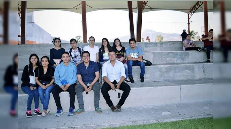 Más de 900 jóvenes universitarios concluirán su servicio social en abril: Ijumich - Foto 0 