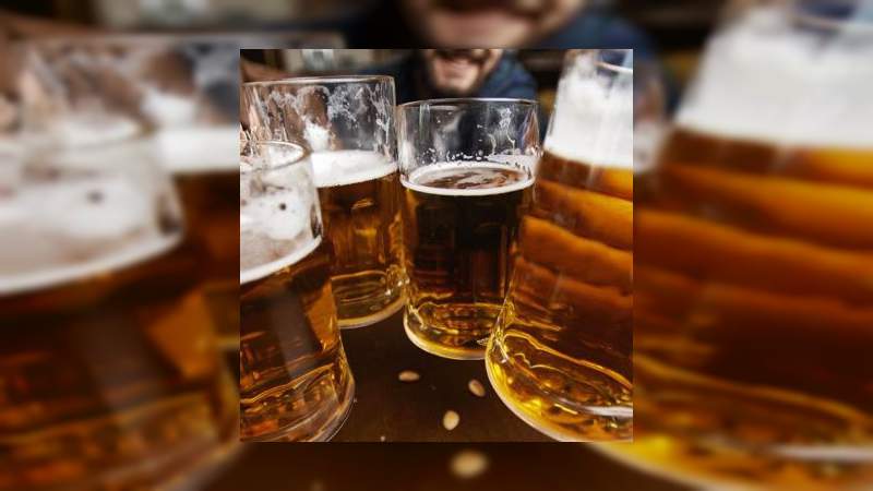 Revelan que la cerveza es mejor analgésico que el paracetamol