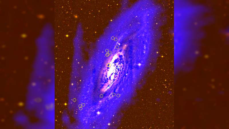 El sistema de cúmulos globulares de Messier 106, ¿reliquia de la época de mayor formación estelar en el universo? 