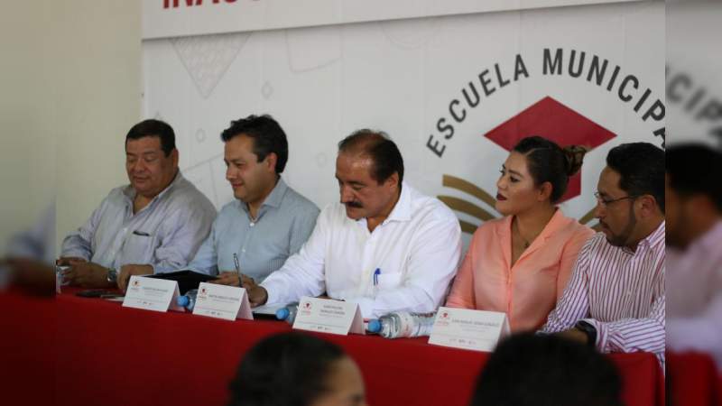 INEA inagura la primera escuela municipal de educación para adultos en el país - Foto 1 