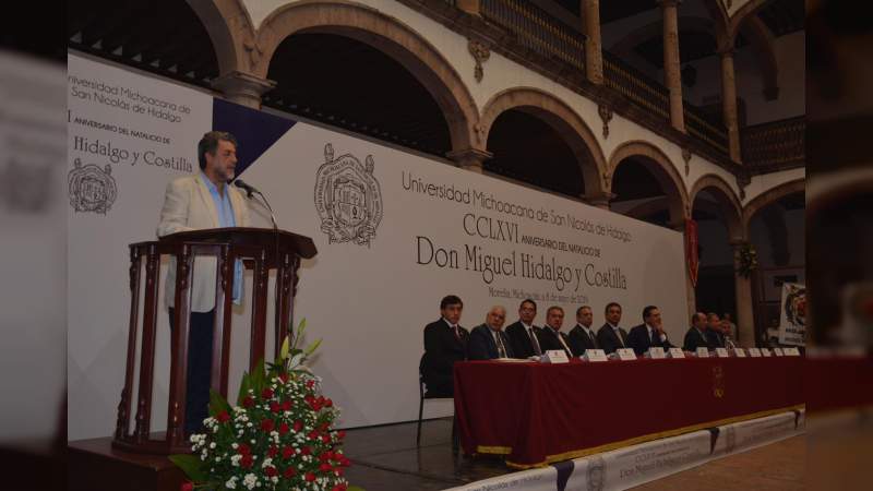 La educación debe ser la base de la transformación: Luciano Concheiro - Foto 0 