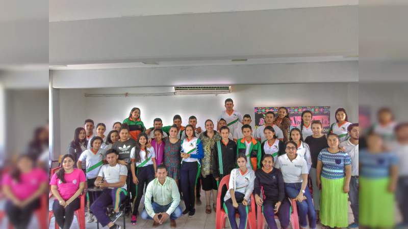 A más de 2 mil jóvenes de la Costa, campaña “No es Amor, es Violencia” - Foto 0 