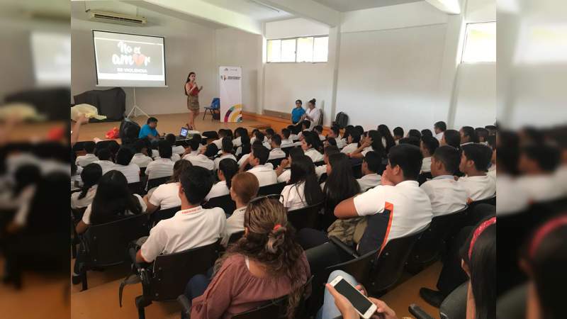 A más de 2 mil jóvenes de la Costa, campaña “No es Amor, es Violencia” - Foto 3 