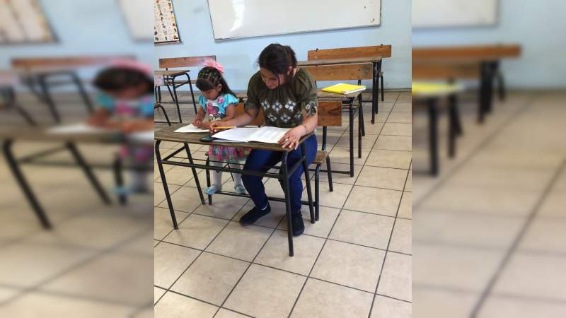 24 mil 596 madres de familia estudian con el sistema INEA - Foto 3 
