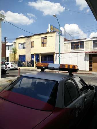 Asaltan caja de ahorro en pleno centro histórico de Morelia - Foto 1 