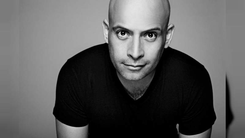 Volverá Odín Dupeyrón a Morelia con “Veintidós Veintidós” 