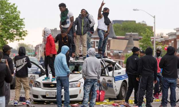 Declaran Estado de Emergencia en Baltimore, Estados Unidos, por disturbios - Foto 0 