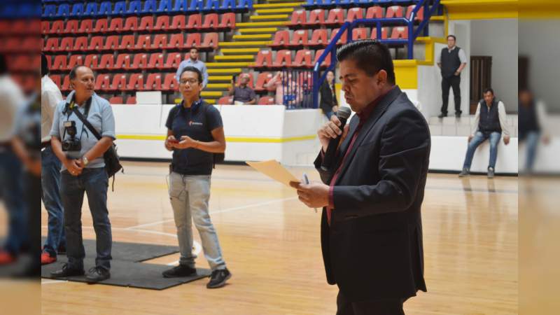 Entregan en Morelia becas "Jóvenes Escribiendo el Futuro" a estudiantes nicolaitas - Foto 1 