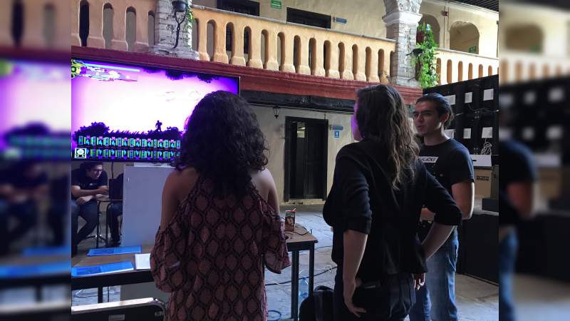 Destacada participación de alumnos de la Ingeniería en Videojuegos de la UdeMorelia en el Festival Espiral Foro Universitario - Foto 0 