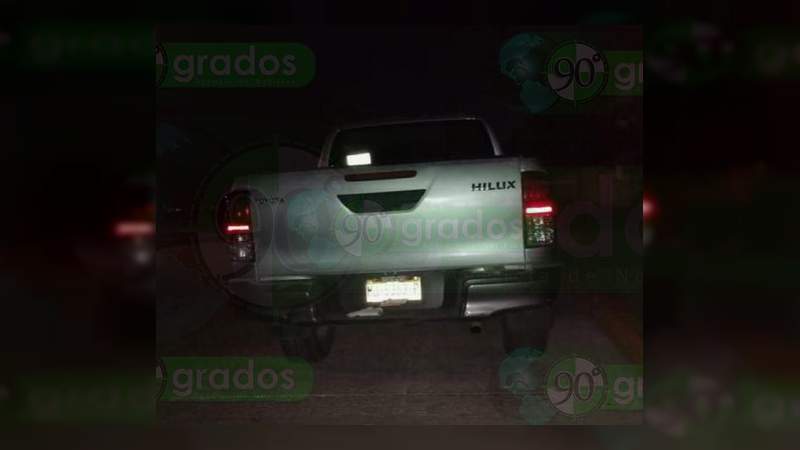 Aseguran vehículo robado, cargadores, cartuchos y droga en Buenavista 