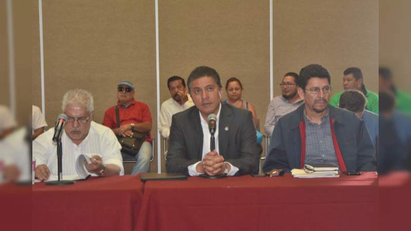 Acuerdan Rectoría y SUEUM crear comisión para analizar tema de jubilaciones y pensiones 
