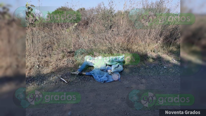 Hallan cadáver encobijado en Morelia, Michoacán  