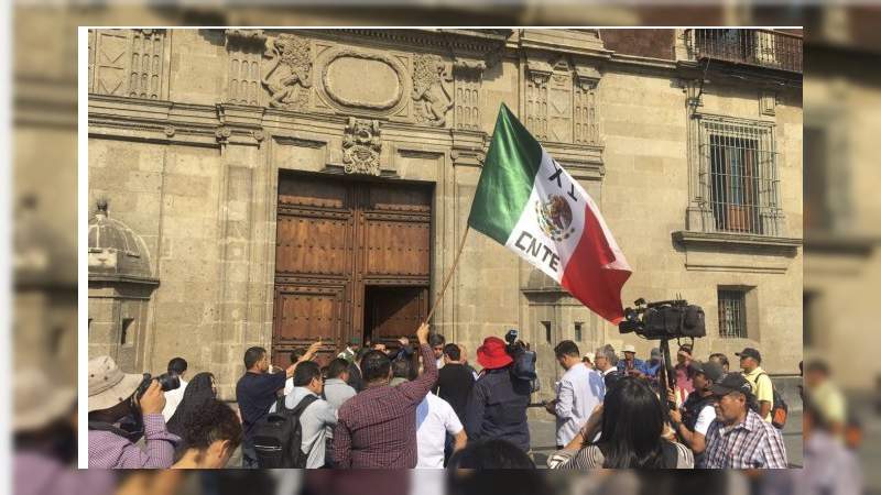 Pacta CNTE nueva reunión con AMLO: mantendrá protestas y exige control de plazas y reparación de daños 