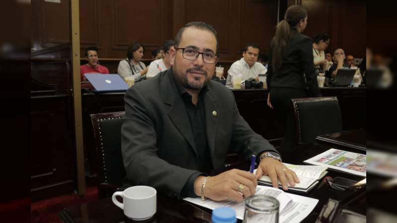 Necesario tomar precauciones ante ola de calor: Humberto González 