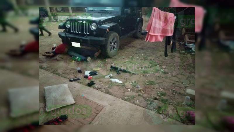 Ejército abate a un delincuente, detiene a otros siete y libera a un secuestrado en Zapotlanejo, Jalisco - Foto 0 