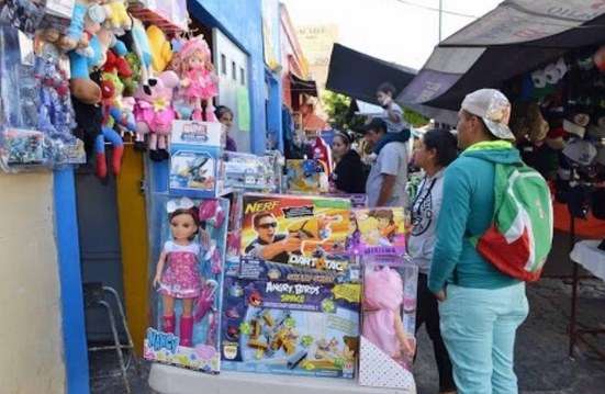 Ayuntamiento otorga permiso a comerciantes tolerados por Día de Reyes‏  