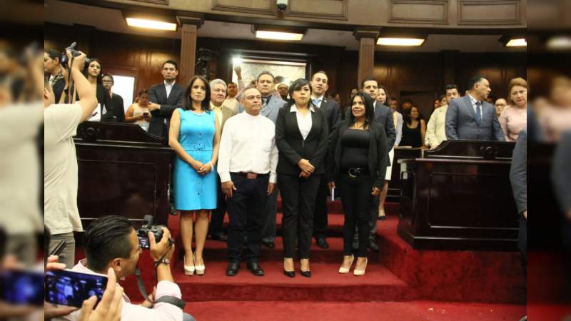 Impiden a Mayra Morales ingresar al ayuntamiento de Nahuatzen “decisión del concejo no está por encima del congreso” 