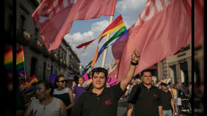 A blindar diversidad sexual en Michoacán, llama Toño Madriz 