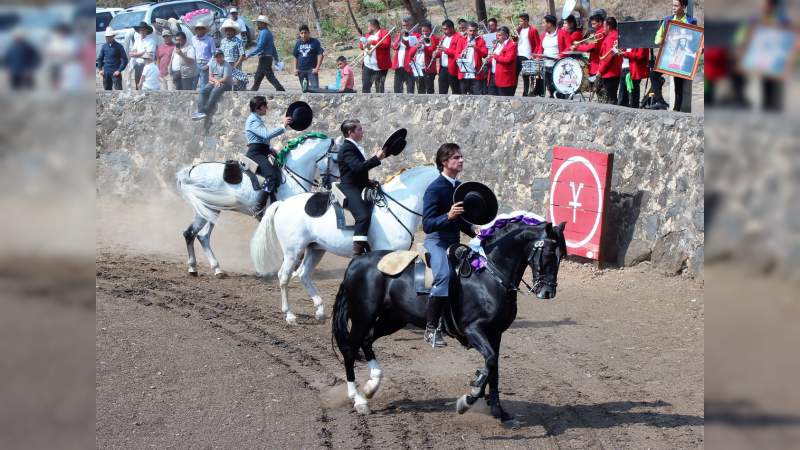 Triunfa Fauro Aloi en el Festival Taurino del Señor de Araró - Foto 2 