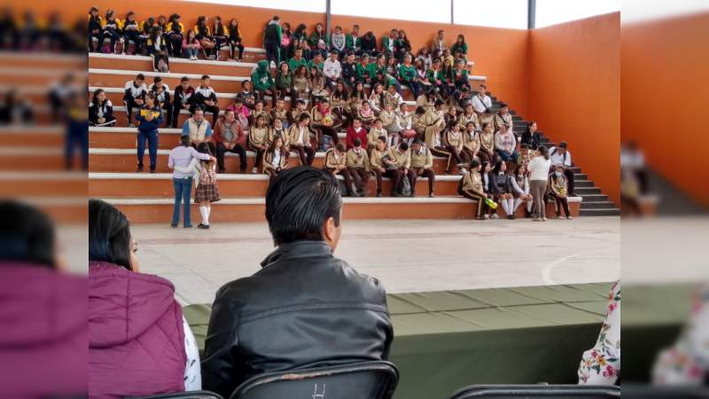 Mil jóvenes de Tangancícuaro e Irimbo, en las “Rutas de la Juventud” - Foto 2 