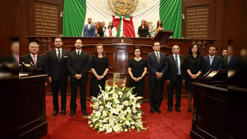 Don Ausencio Chávez contribuyó a la gobernabilidad en Michoacán durante la fractura del PRI y surgimiento del PRD - Foto 0 