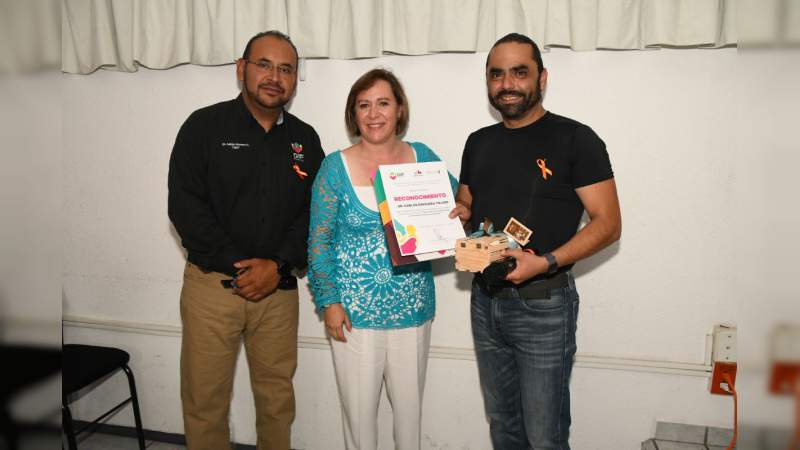 CREE Morelia realiza ponencias para la concientización sobre la esclerosis múltiple - Foto 0 