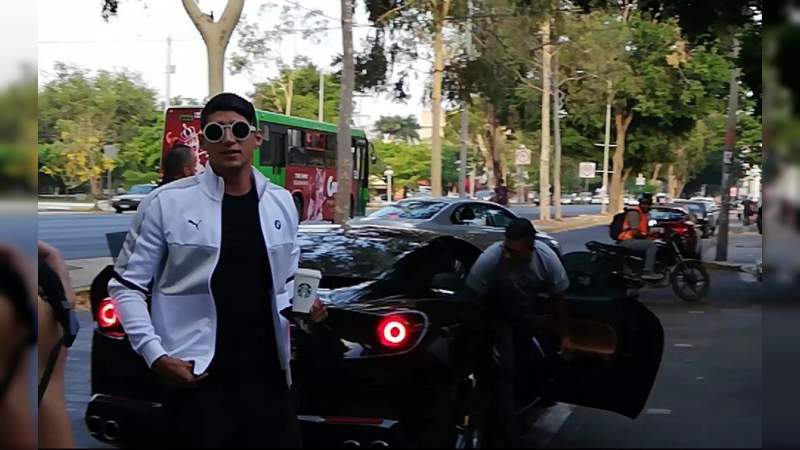 Futbolistas de Chivas se presentan "crudos" a exámenes médicos 