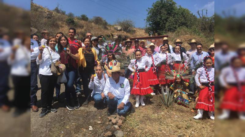 Queréndaro deleita a cientos con Ruta del Mezcal Michoacano - Foto 1 