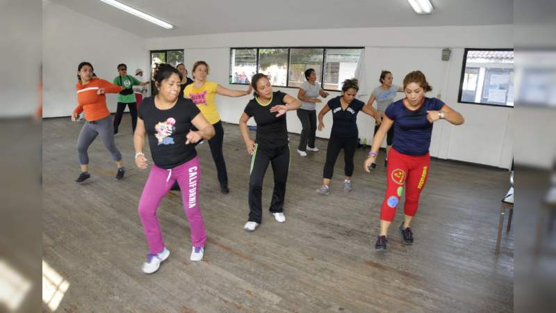 Ofrece DIF Michoacán talleres artísticos, recreativos y deportivos   - Foto 1 