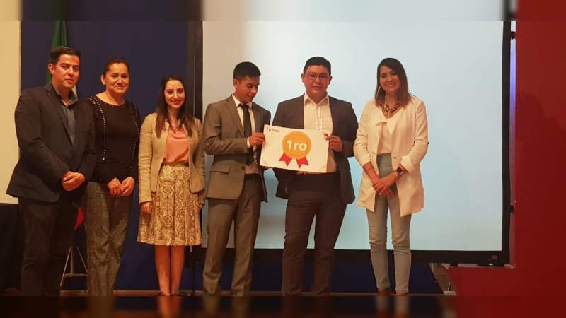 Concluyen 45 jóvenes universitarios seis planes de negocios, asesorados por el Ijumich - Foto 1 