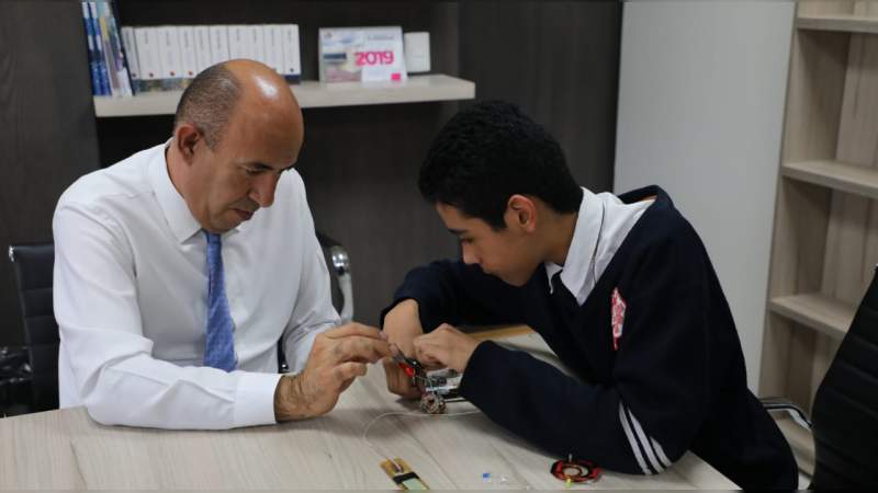 Marco Antonio, joven talento de la física, que es orgullo de Michoacán - Foto 2 