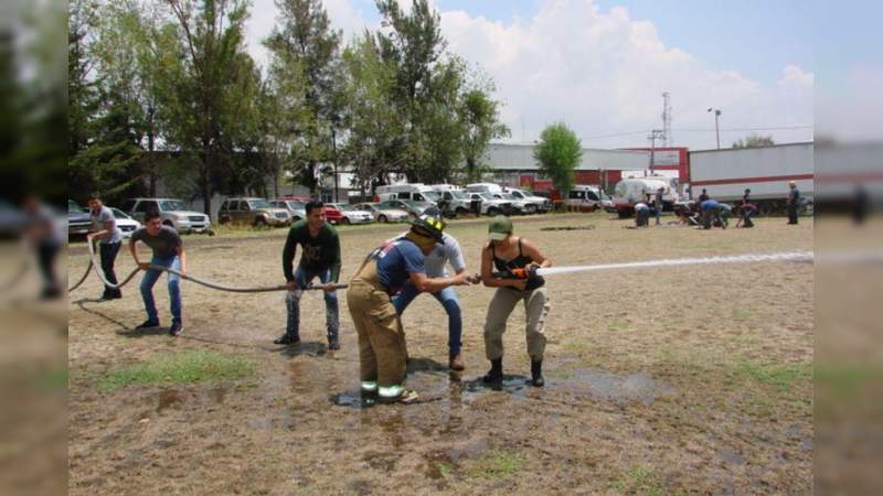 Instruye Segob a niñas, niños y jóvenes en materia de protección civil y combate a incendios - Foto 1 