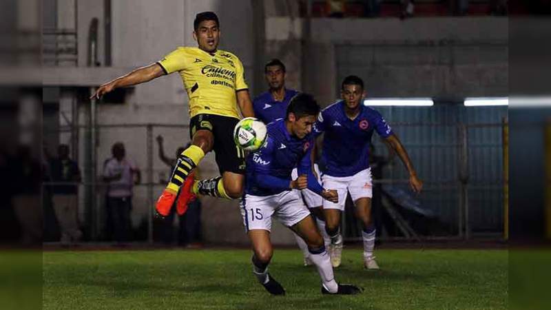 Irven Ávila no continuará con Monarcas, tiene ofertas de equipos peruanos 