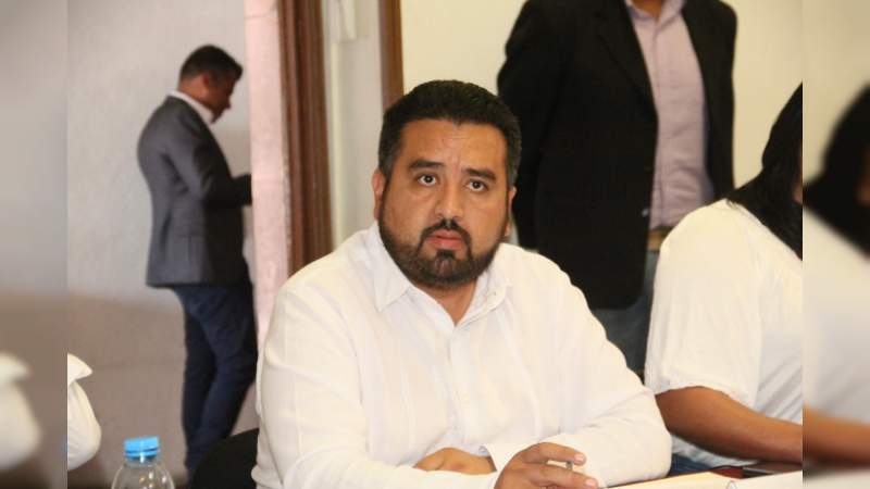 Dictamina Comisión que preside Erik Juárez ocho iniciativas de reforma - Foto 0 