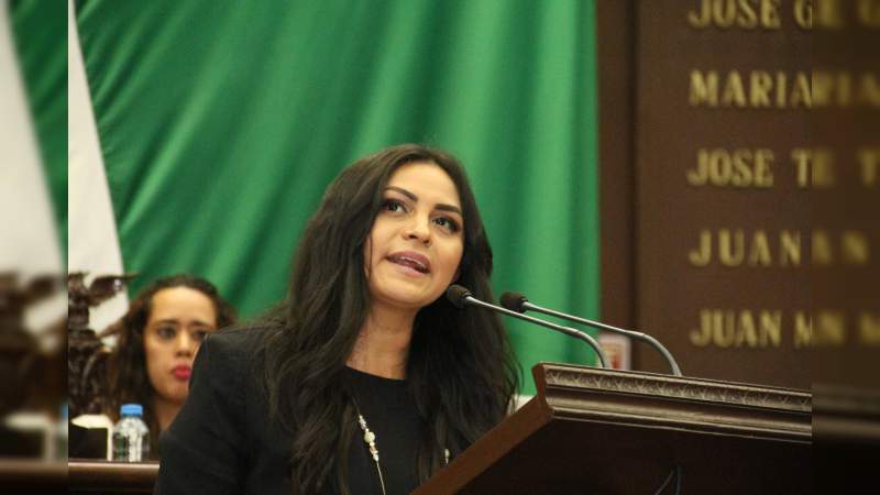 Araceli Saucedo propuso fortalecer legislación local en materia de paridad de género - Foto 0 