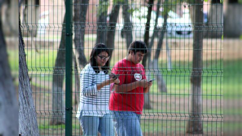 Que el mundo ruede, a mí mi celular: Óscar Tapia Campos - Foto 2 